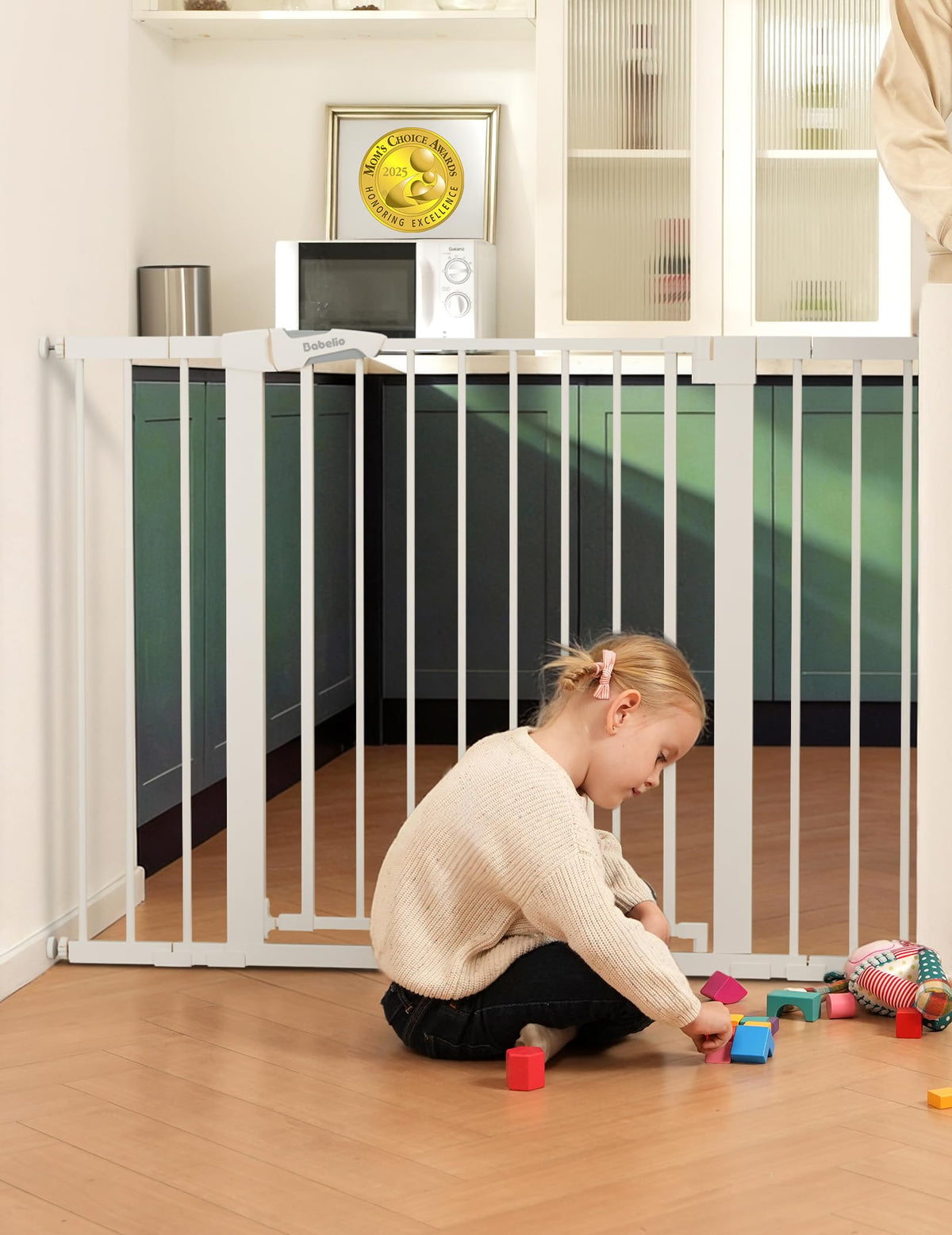 Babelio 29-55" Extra Wide Baby Gate, PressGuard P7, Brown Wood Pattern